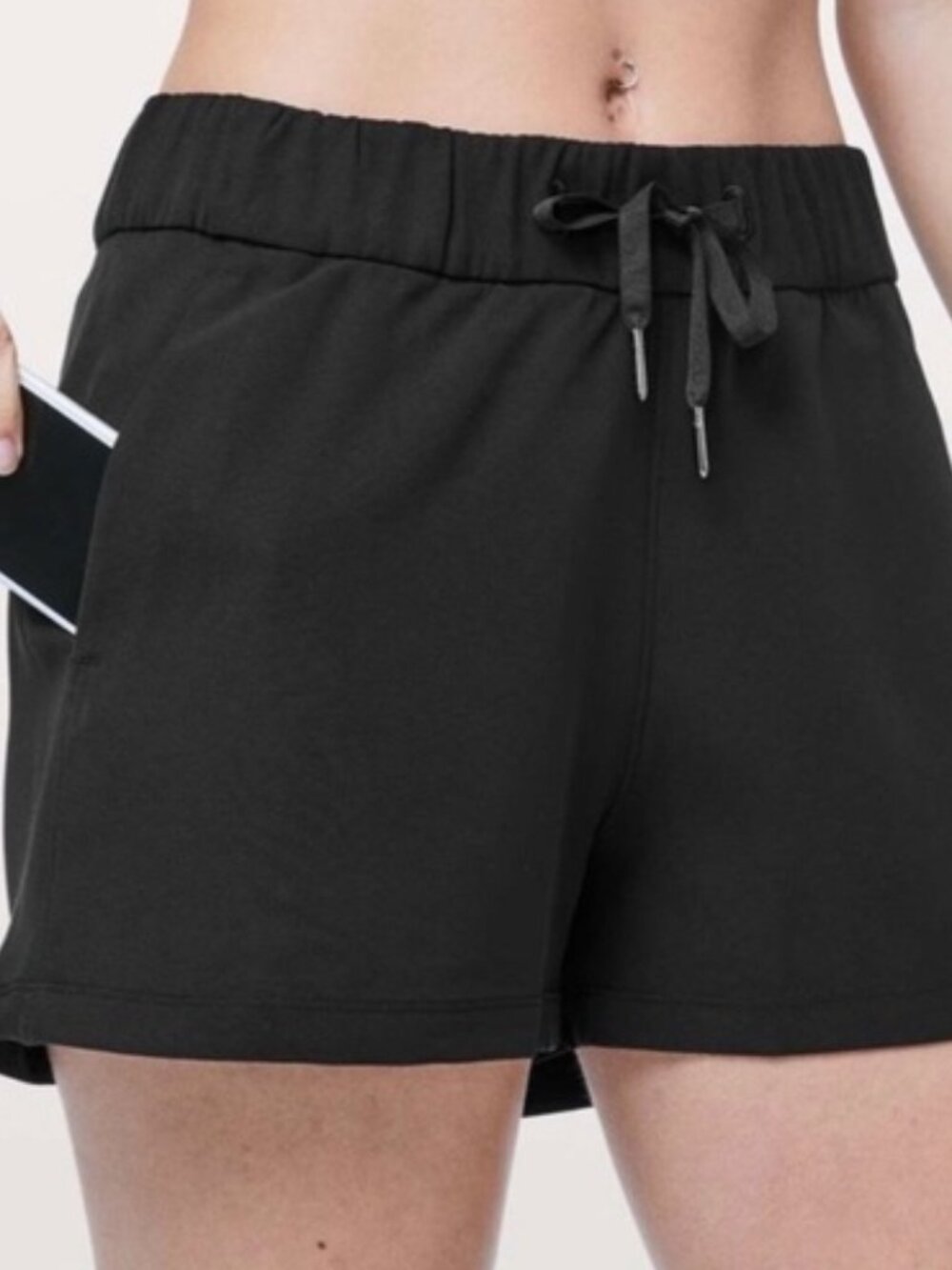 Lululemon Women’s Shorts Black On The Fly Shorts Elastic Waist size 4